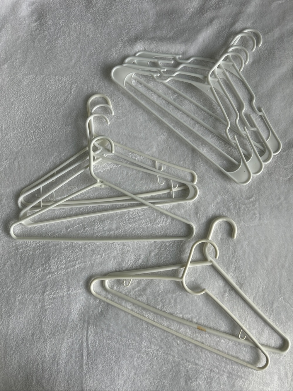 Assorted White Plastic Clothes Hangers - 10 Pack